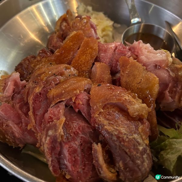 德國脆皮鹹豬手 