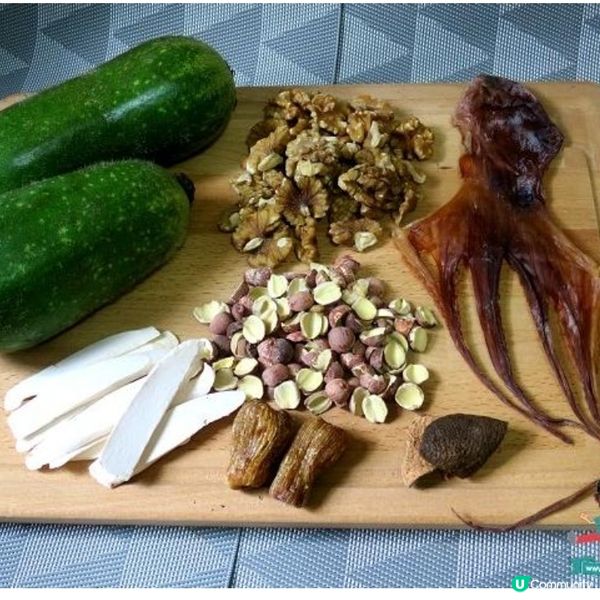 節瓜章魚合桃湯

