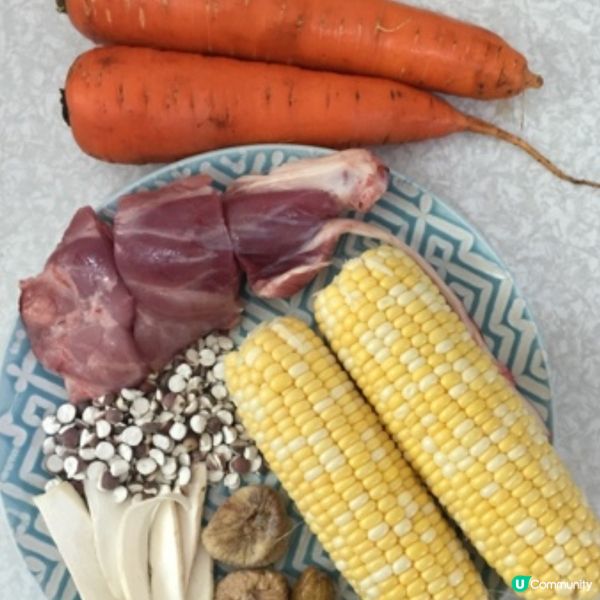 無花果粟米紅蘿蔔煲豬展

