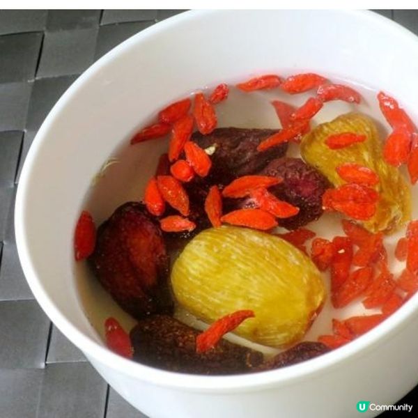 紫無花果杞子菊花茶

