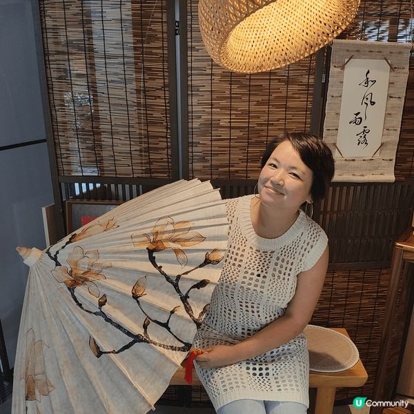 位於土瓜灣啟岸巷子內嘅茶閒裡，由兩位少女主理，環境舒適，好多...