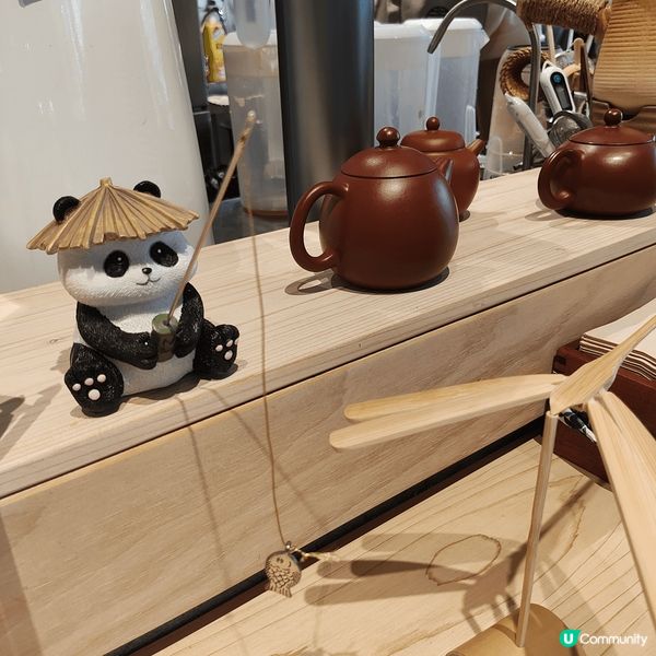 位於土瓜灣啟岸巷子內嘅茶閒裡，由兩位少女主理，環境舒適，好多...