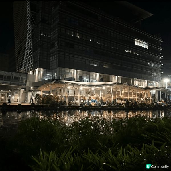 冬日時可到訪科學園，不論是與親友還是寵物也好，傍晚時可欣賞柔...