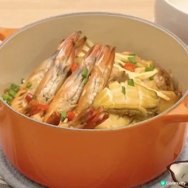 薑蔥鮑魚滑雞大蝦煲仔飯