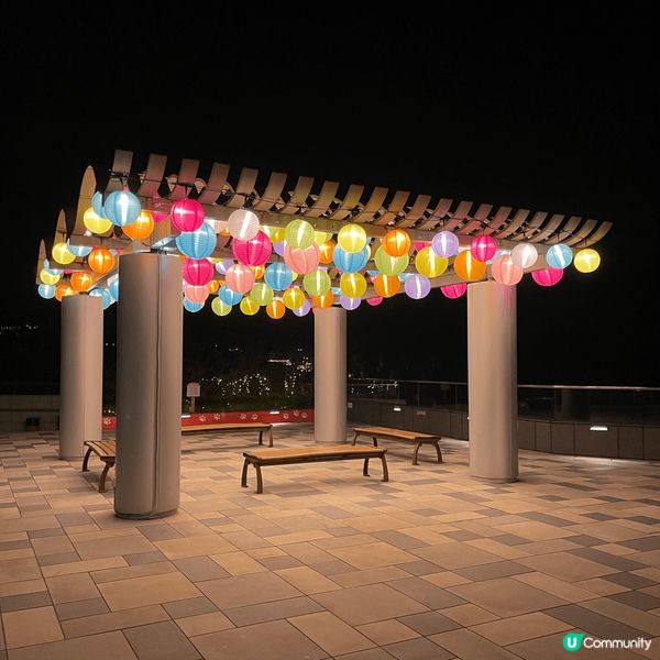 聖誕假期，除咗去影好多唔同嘅聖誕燈飾之外，仲好建議大家去做吓...