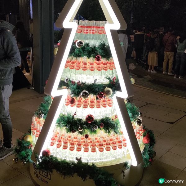 ## 赤柱海旁打卡聖地🔥熊貓聖誕樹勁靚勁有feel🤩💜