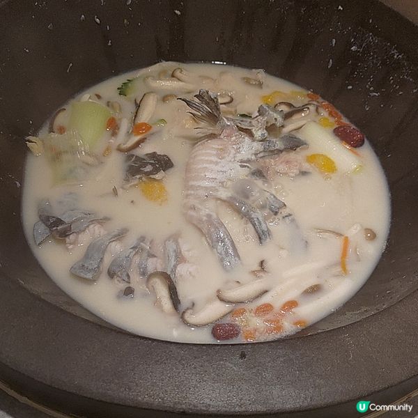 深圳必食鮮魚湯火鍋🔥兩斤魚煲成濃濃魚湯火鍋💜