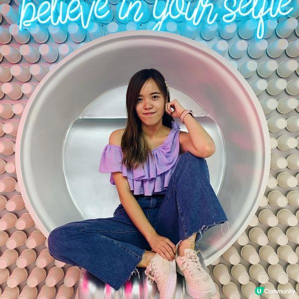 ## 📸 香港杜莎夫人蠟像館，同巨星影合照！🤩