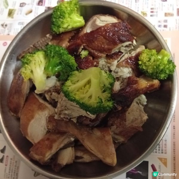 家人團年，新年食盆菜！🎉🎊