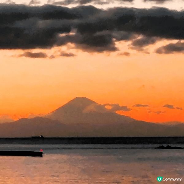 館山的日落奇景, 左富士, 右紅月~!