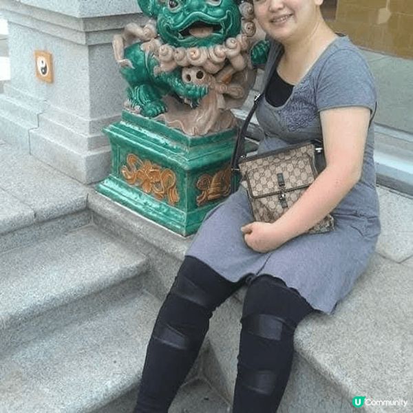 香港是一個購物天堂，但我選擇沙田萬佛寺，拜神，求觀音保佑合家...