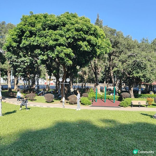 聖誕日間天氣和暖，最啱去野餐。住新界西，近近哋去元朗公園。元...