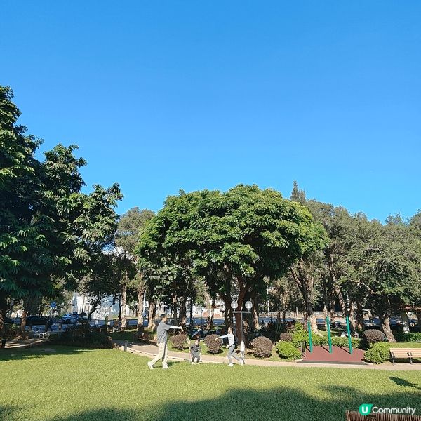 聖誕日間天氣和暖，最啱去野餐。住新界西，近近哋去元朗公園。元...