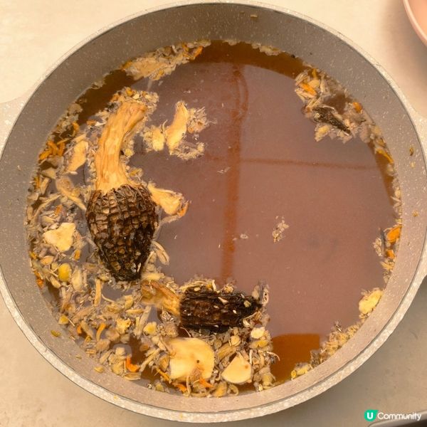 山見台式火鍋店