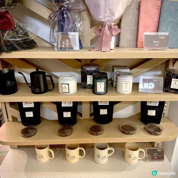 浪漫意境花海下的休閑西餐🌹