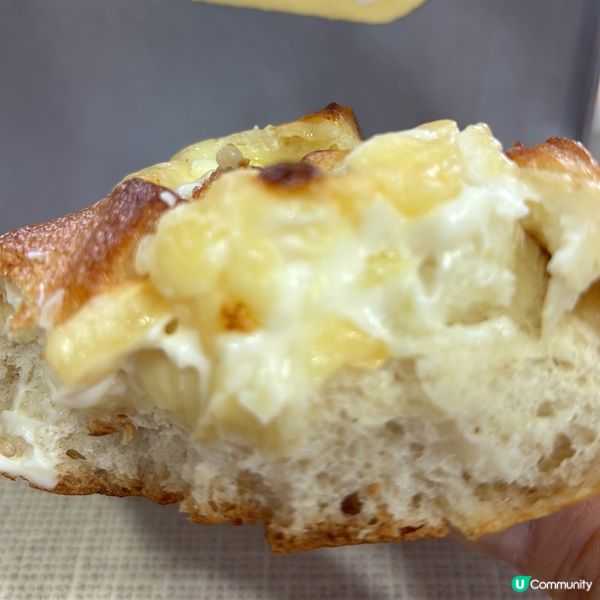 麵包控嘅我,當然有新嘅麵包舖就要試吓啦｡今日就試咗芝士熔岩包...