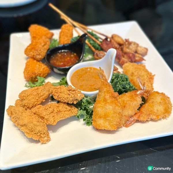 在朋友家的會所餐廳吃午餐,