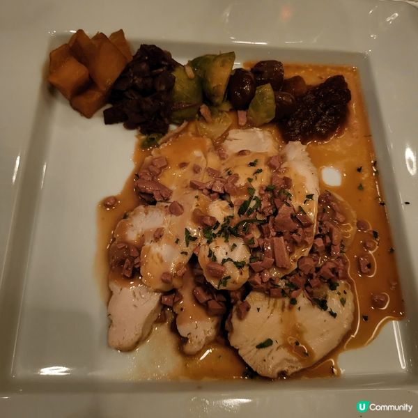 位於上水賽馬會雙魚河會所的 Horseshoe Grill ...