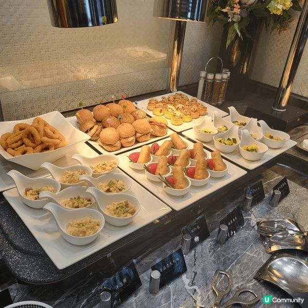 灣仔六國酒店Le Menu西餐廳推出節日版「果漾花語下午茶自...