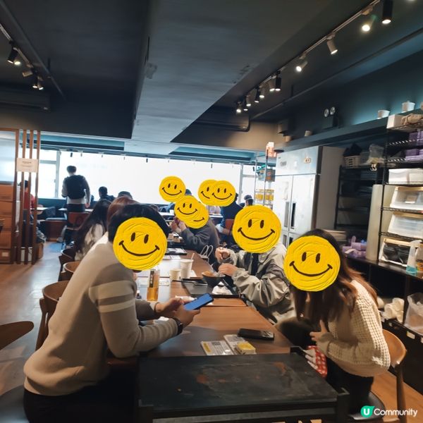 荔枝角黑布小巷😋