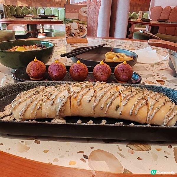 和妹妹去臺北棧慶祝聖誕，食到停唔到口