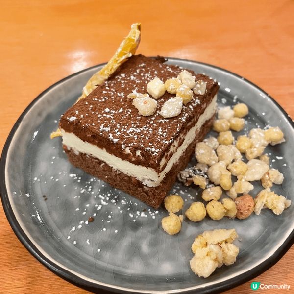 呢間位係銅鑼灣嘅餐廳，好有feel！❤️