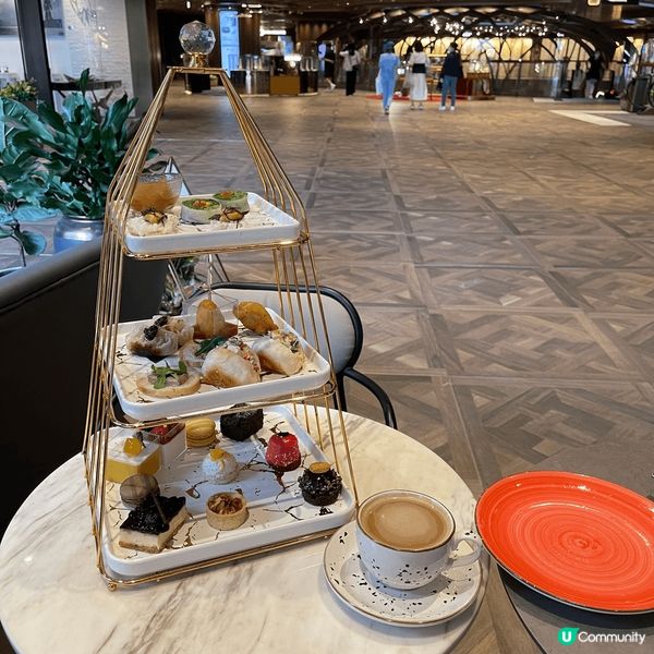 最鍾意周圍食下午茶，韓式三文治嘅下午茶套餐，同埋西式三層架，...