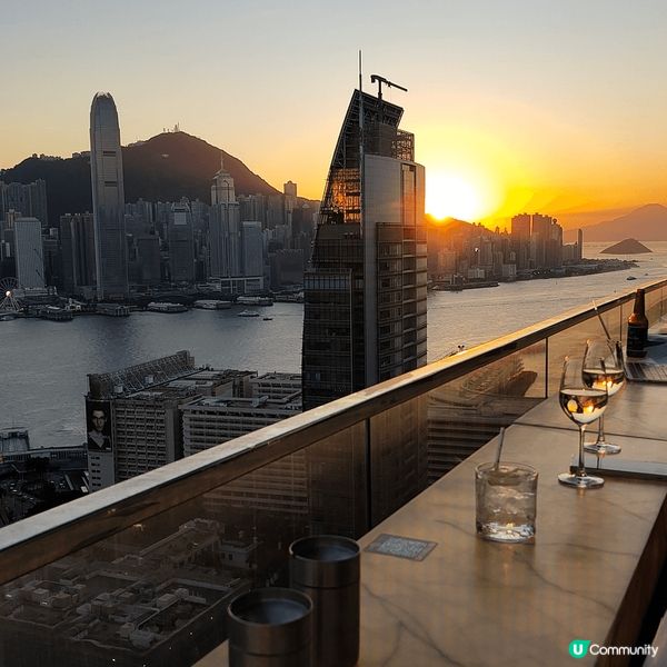 位於isquare 30樓南海一號內嘅eye bar, 下午...