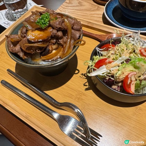 灣仔區舒適的寵物友善餐廳