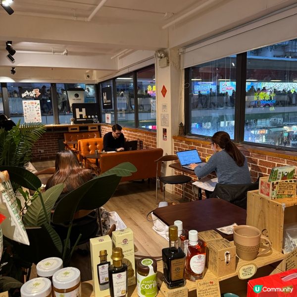 灣仔區舒適的寵物友善餐廳