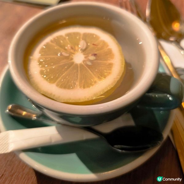 旺角一間有寵物友善嘅泰國菜餐廳