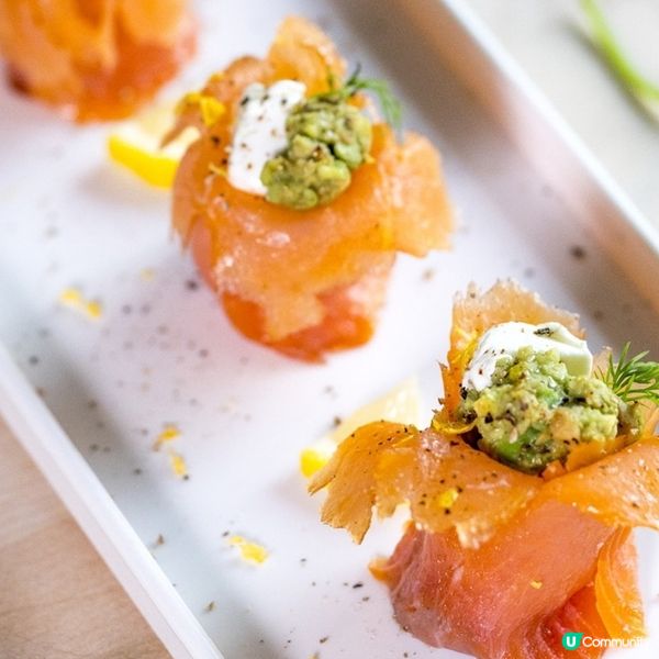 煙三文魚牛油果芝土卷