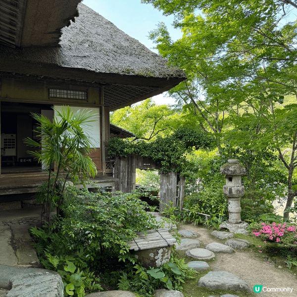 「臥龍山莊」佔地達1萬平方公尺，是日本國家重要的文化財，四周...