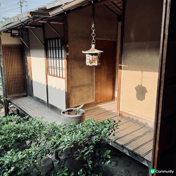 「臥龍山莊」佔地達1萬平方公尺，是日本國家重要的文化財，四周...