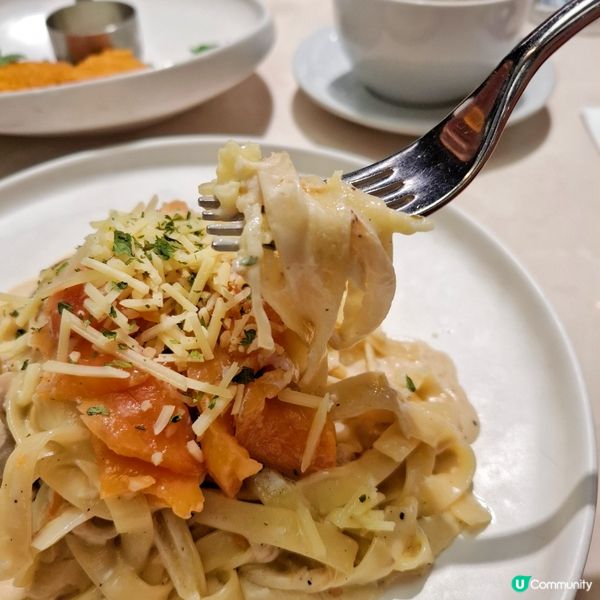 置身玻璃屋，歎爆餡可麗餅