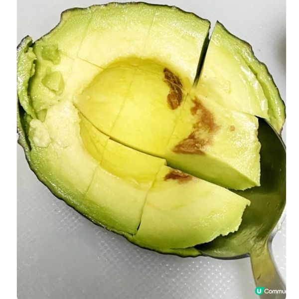 牛油果三文魚蓋飯