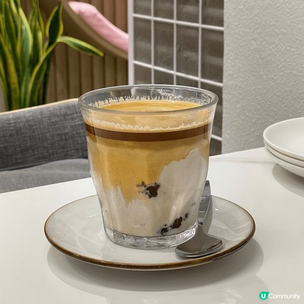 無論何時何地 我同朋友家人但都想飲飲飲開心 ;)