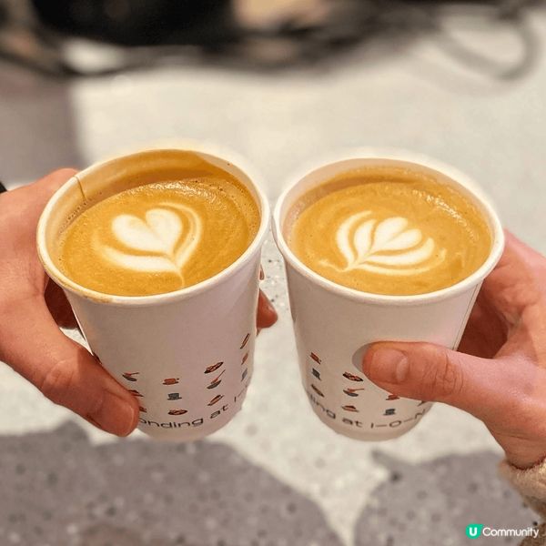 中環街市 Central Market內嘅咖啡店 I-O-N...