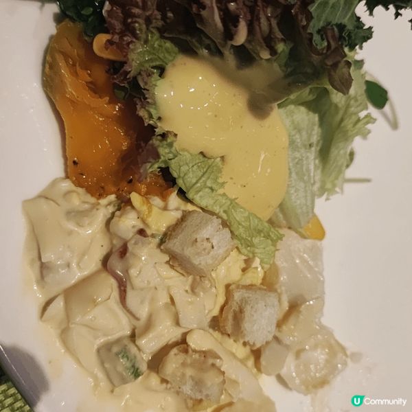 底食自助餐。時間任座。環境清靜。