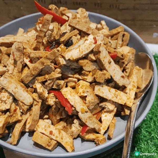 底食自助餐。時間任座。環境清靜。