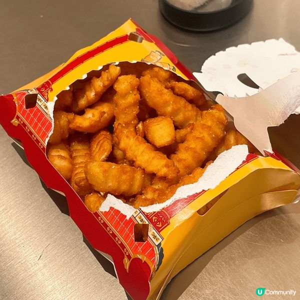 超級好食嘅串燒餐廳，仲有勁脆嘅薯條，食完真係想再食，特別係個...