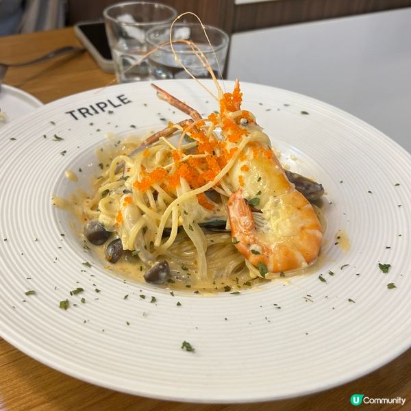 香蒜咸蛋黃海鮮意粉