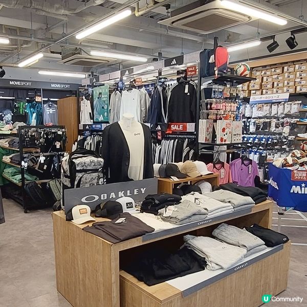 日本福岡天神運動服裝店🛍👟