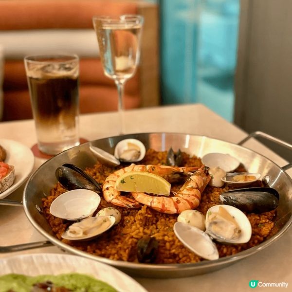 已經很久沒有來到啟德逛街，無意中比我發現這間很有特色的西班牙...