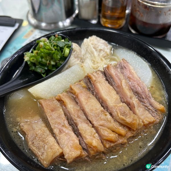 崩沙牛腩河粉