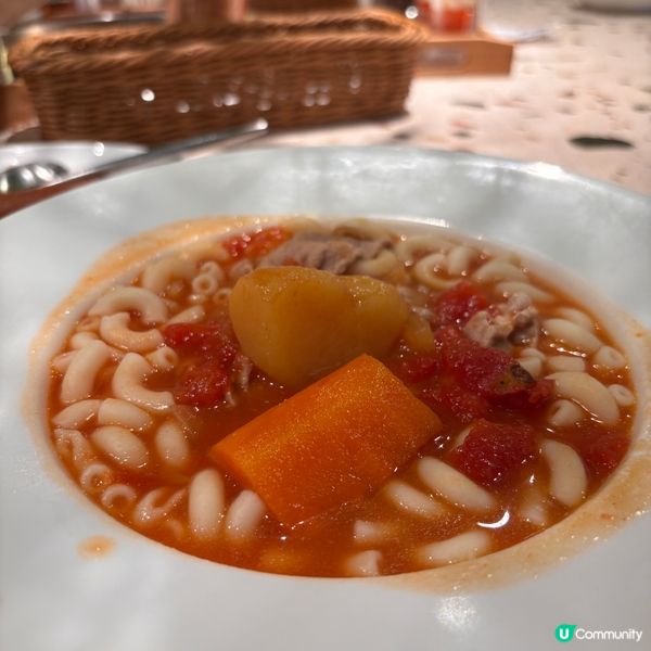 非常抵食又好味嘅早餐!香港難得一見既景象!