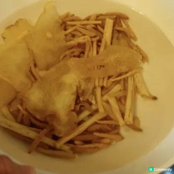 太子參麥冬沙參海玉竹腰果湯

