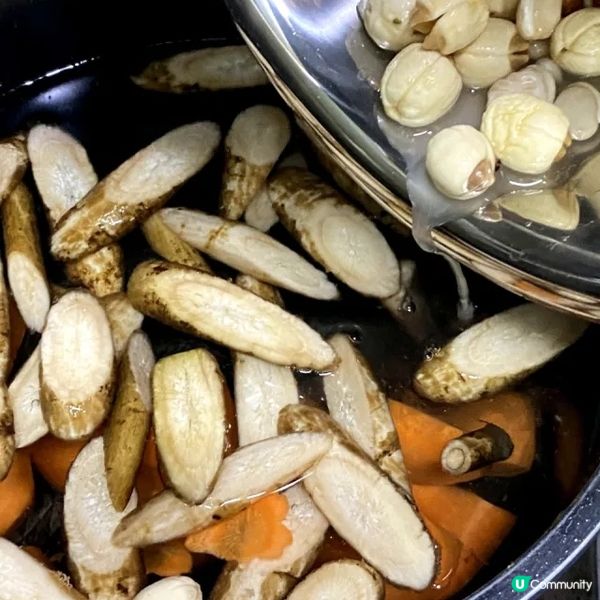 牛蒡蓮子茨實烏雞湯 

