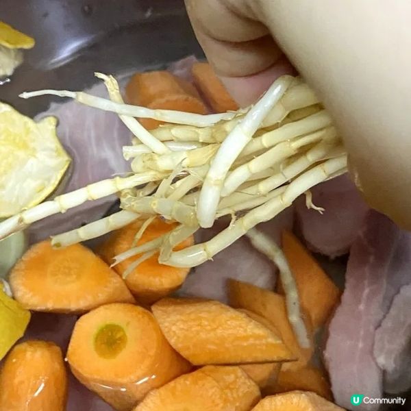 竹蔗茅根金羅漢果湯

