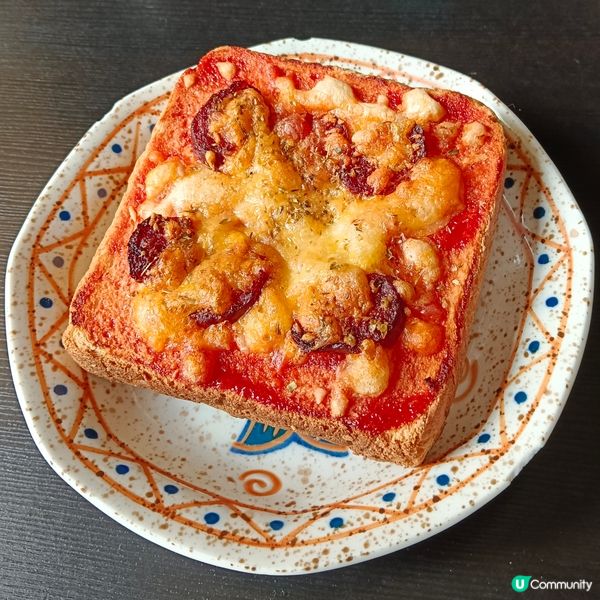 西班牙香腸厚多士比薩 